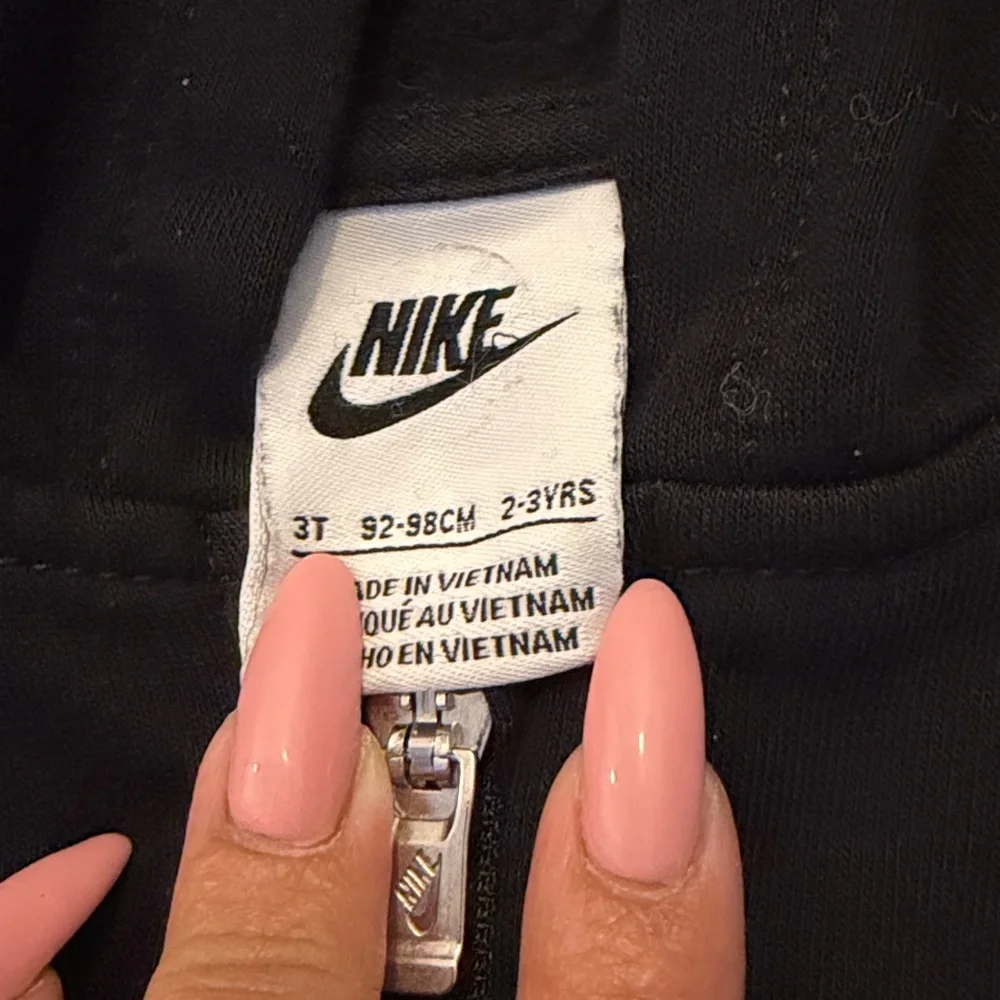 Nike Kids Black Hoodie and Pants Set - Picture 3 of 5